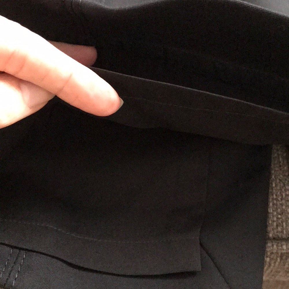 WHBM Fitted Black Skirt Size 4 - Picture 4 of 9